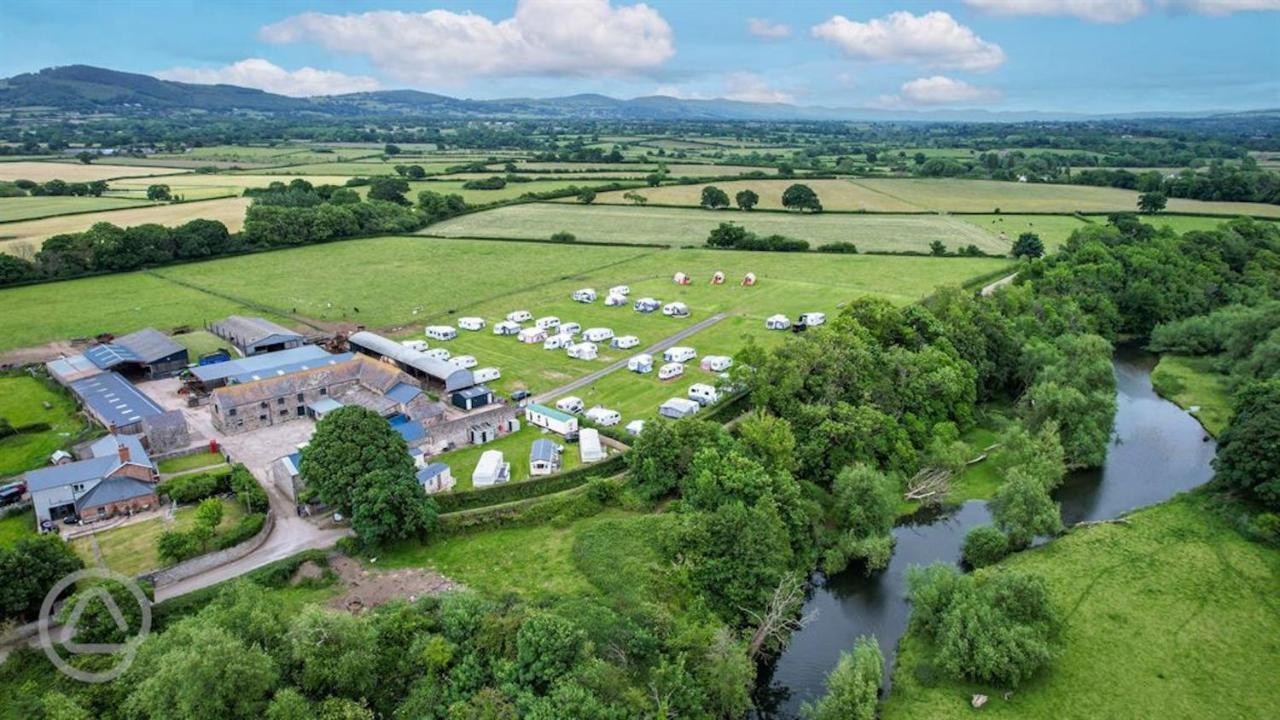 فندق Abbey Farm Luxury Glamping Rhuddlan المظهر الخارجي الصورة