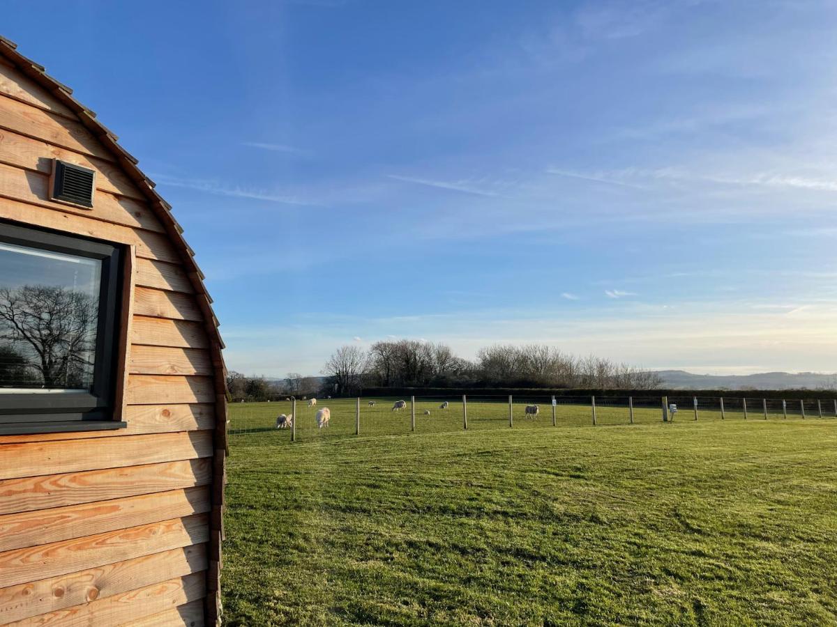 فندق Abbey Farm Luxury Glamping Rhuddlan المظهر الخارجي الصورة