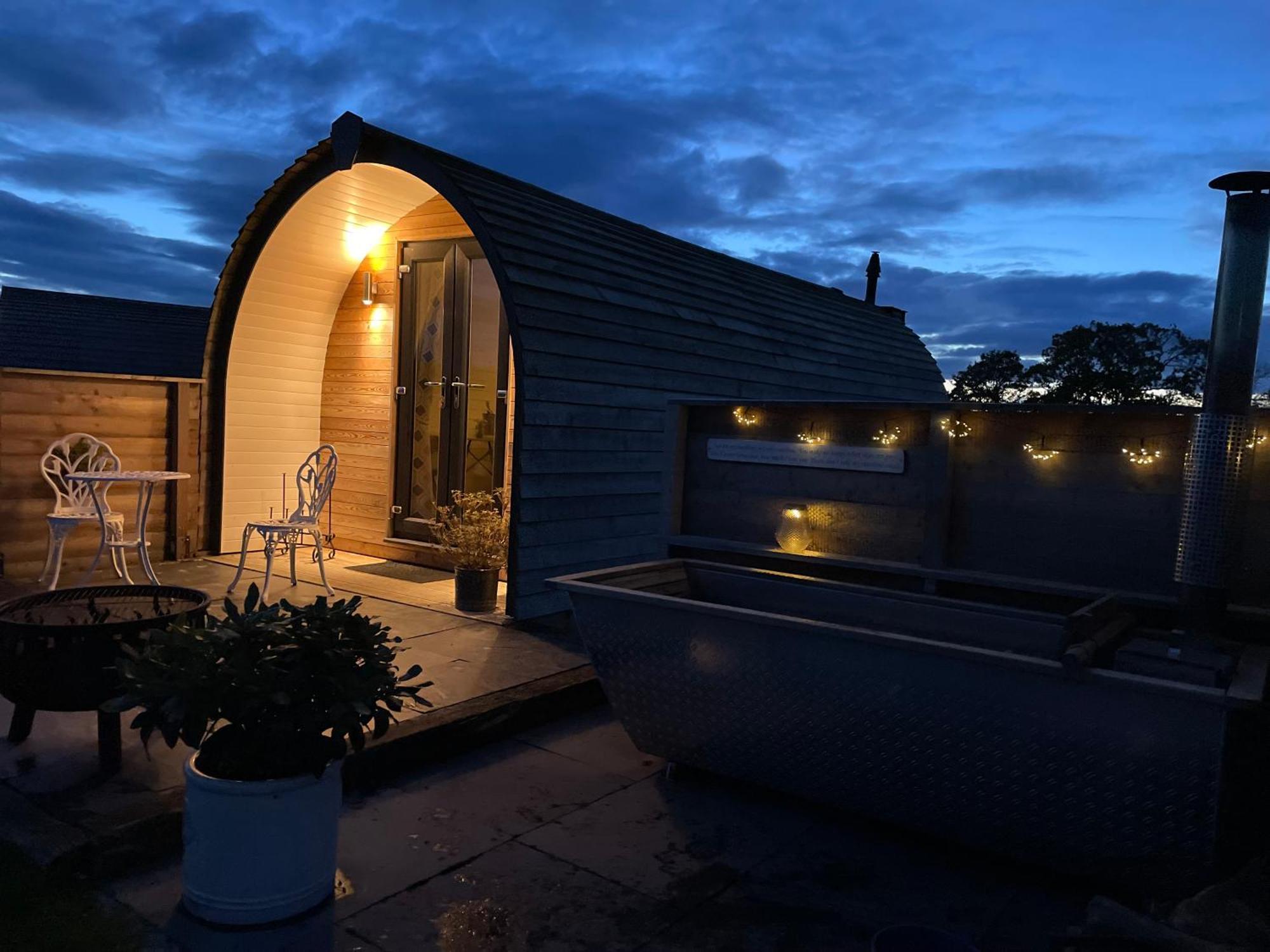 فندق Abbey Farm Luxury Glamping Rhuddlan المظهر الخارجي الصورة